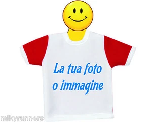 MIni weißes T-Shirt mit roten Ärmeln mit Foto (Fotogadget) - Bild 1 von 1