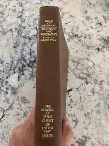 The Book of Mormon Another Testament Of Jesus Christ 1994 - Picture 1 of 5