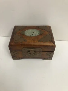 Vintage Chinese Jewel Wood Jewelry Box Celadon White Shanghai mark Carved Flower - Picture 1 of 10