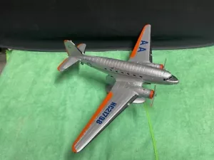 American Airlines Douglas DC-3 Die-Cast Metal Ertl Prestige Series 1:72 Scale - Picture 1 of 23