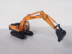 1:40 31CM R215-9 Crawler Excavator Contruction Equipment Machine Diecast Model - Picture 1 of 11