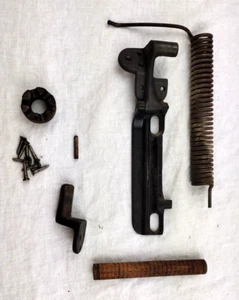 Singer Treadle Cabinet Lift Spring Sewing Machine Complete Head With Screws - Picture 1 of 1