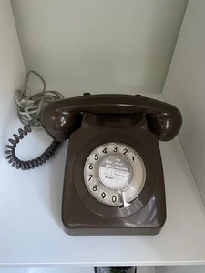 BT 8746G Vintage Rotary Dial Telephone 1981 Brown Landline - Picture 1 of 7