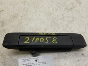 05-07 TOYOTA TACOMA EXTENDED CAB REAR TAIL GATE DOOR HANDLE - Picture 1 of 12