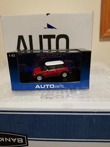 Mini Cooper 1:43 AUTOart scala 1:43 (rosso) - Foto 1 di 9