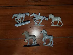Warhammer Old World Fantasy High Elves Horse Bits Lot - Picture 1 of 5