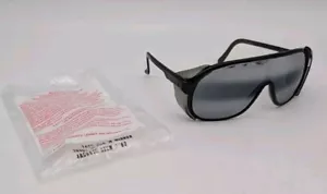 OCCHIALI DA SOLE VINTAGE nuovi neri ADEN lenti a specchio OCCHIALI DA SOLE PROTEZIONI LATERALI Z87 - Foto 1 di 6