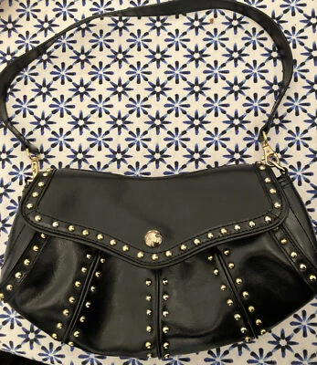 Bolso de mano/cartera convertible MAXX New York dorado tachonado de cuero negro Foto 1 de 4