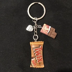 1 Novelty Twix Chocolate Bar Keyring, Gift - Picture 1 of 3