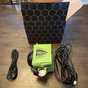 Paul C Buff Alien Bees DB800 Studio Light Green 320WS Tested & Works - Picture 1 of 8