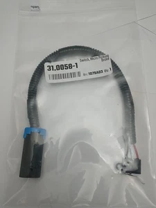 Interruptor de freno micro estacionamiento para tractor Ventrac 4520 31.0058-1. A3 - Imagen 1 de 2