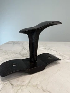 Vintage Cast Iron Cobbler Anvil Shoe Form 91 with Mountable Base - Picture 1 of 10
