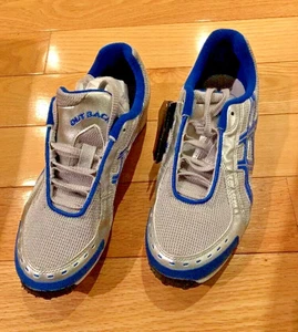 Asics Mens Outback HCS Spikeless Track Cleats Silver Calypso Sz 7.5 - Picture 1 of 5