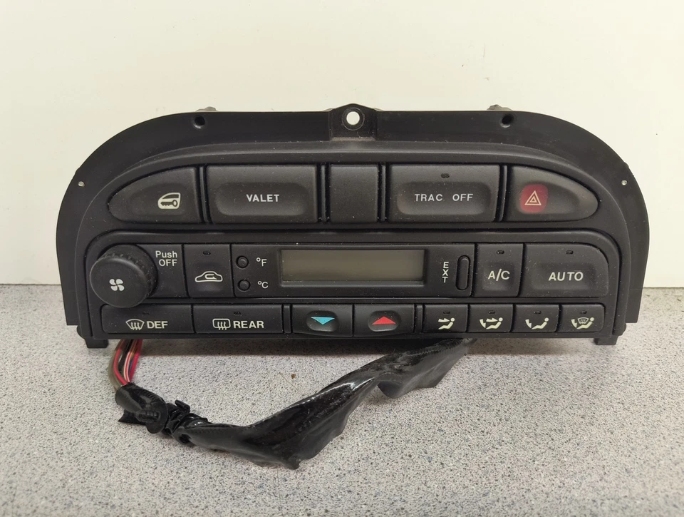 Interruptor de control del calentador de temperatura climática 98-03 Jaguar XJ8 XJR VDP AC LJA7690BB OEM Foto 1 de 4