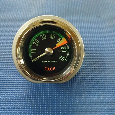 Conjunto de tacómetro Corvette 1960 finales de 1961 accionamiento generador 5500 rpm línea roja Foto 1 de 4