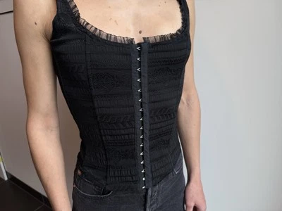 Sexy corsé de viscosa gótico vintage H&M camiseta sin mangas volantes negro talla US8 UK12 Foto 1 de 4