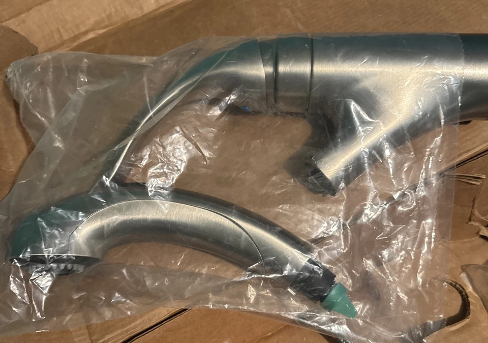 Nuevo Grifo Extraíble Cocina Moen Integra Resistencia a Manchas Acero Inoxidable Cepillado Foto 1 de 4