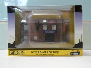 Scenecraft Bachmann Graham Farish N Gauge Low Relief Factory 42-277 Sloan & Sons - Picture 1 of 15
