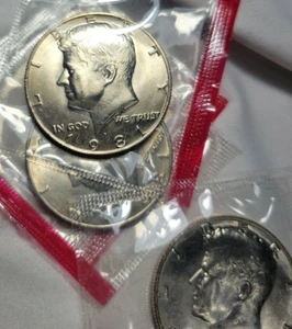 1981 D Kennedy Half Dollar 50c Clad *COMBINED SHIPPING* - Picture 1 of 2