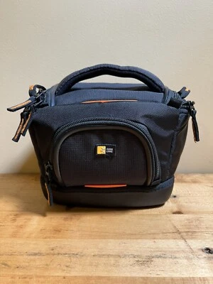 Case Logic SLDC203 Small Camera Bag Black - Image 1 of 4