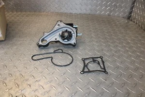 Suzuki V Strom 800 / VStrom 800 Engine Water Pump Gasket Set New OEM 17400-25L00 - Picture 1 of 21