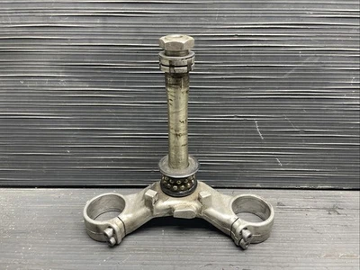 Yamaha YZF R1 2004 inferior triple árbol horquillas inferiores puente #91525 Foto 1 de 4