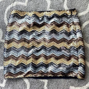 Forever 21 Rock Chevron Metallic Pailletten - Größe Small - Bild 1 von 2