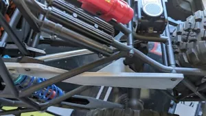 Heck Chassis Strebe Träger Flex Fix Karosserie Überrollkäfig für Losi Super Baja Rey 2.0 - Bild 1 von 4