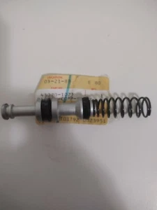 Kawasaki 43020-1023 Brake Piston Comp KZ650 KZ1000 KZ1100 KZ1300 KZ550 KZ750 NOS - Picture 1 of 1
