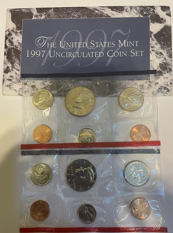 1997 US Mint uncirculated coin set P & D - 10 Coins - (Bi) Cover