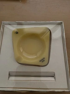 ANTIQUE - VINTAGE - BAKELITE - CATALIN ASHTRAY- 67,8gr - Picture 1 of 5