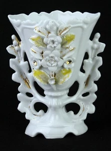 Vintage dekorative weiße Keramik Blumenvase mit goldenem Borte 61⁄4"" - Bild 1 von 6
