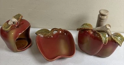 De colección The Mercantile Manzana Esponja Carrito Papel Toallero y Cuchara Descanso Granja Foto 1 de 4