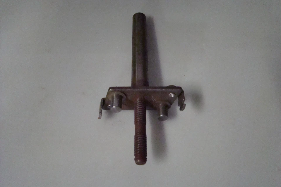 KAISER JEEP PN 120658 DISTRIBUTOR SHAFT PRESTOLITE 28-12 1GS 1053LE NOS - Image 1 of 4