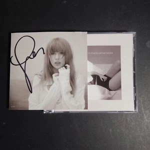 Tortured Poets Department CD Autographed Hand Signed w/ The Manuscript Track - Imagen 1 de 6