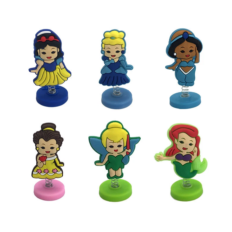Toppers para pasteles de cumpleaños de princesas Disney 1/4"X 1-1/2" (juego de 6 piezas) Foto 1 de 1