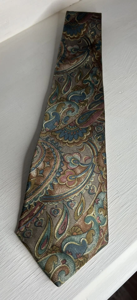 Corbata Strathmore para hombre multicolor cachemira patrón 57 pulgadas de largo 100 % seda Foto 1 de 1