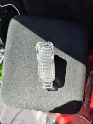 Светильник для двери Volkswagen Audi с прозрачной линзой или лампой вежливости. - Изображение 1 из 2