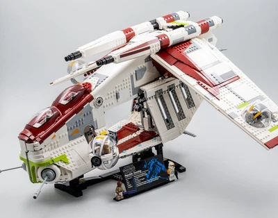 Alt of Lego Republic Gunship Set (75309) With 3292 Pcs. Generic Bricks. New! - Image 1 of 4
