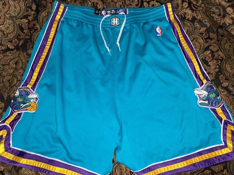 Reebok New Orleans Hornets Game/Player Issued/Worn Basketball Shorts Mens 44 #45 Cover