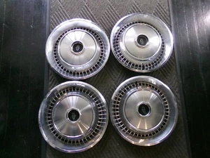 Set of 4 Lincoln Town Car Hubcaps Wheel Covers 1973 1974 15" #711 - Picture 1 of 8