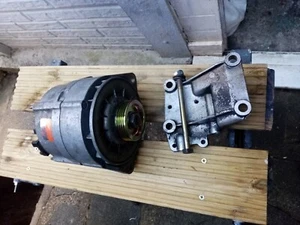 XJS 3.6LT BOSCH 115AMP ALTERNATOR, spares or repairs - Picture 1 of 2