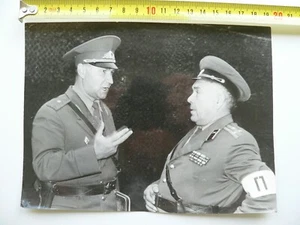 URSS MANIOBRAS OESTE-81 ALTOS CARGOS DE EJERCITO (Foto 3) - Imagen 1 de 2