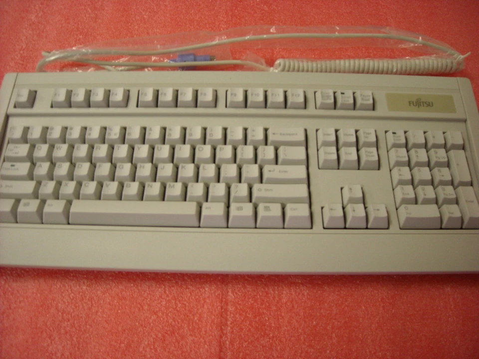 Rare Fujitsu FKB4726-651 Full Size Mechanical Click PC Computer Keyboard PS2 New - Image 1 of 4