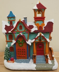 Disney Weihnachtsdorf Set beleuchtetes Haus nur von Costco 2024 - Bild 1 von 5