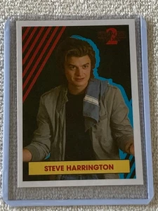 Pegatina 2019 Topps Stranger Things 2 personajes #CS-11 Steve Harrington casi nueva - Imagen 1 de 2