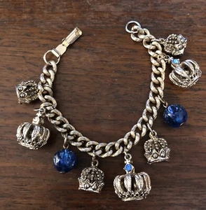 Vintage Armband goldfarben mit Kronen, Kugeln und blauen Strasssteinen - Bild 1 von 12