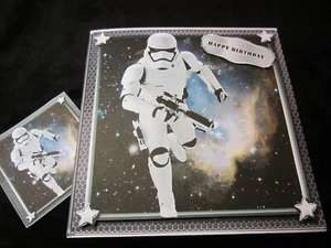 Nueva tarjeta de cumpleaños temática de Star Wars tamaño 8"" x 8"" y etiqueta de regalo - Imagen 1 de 5