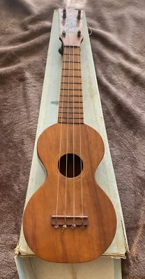 Kumalae Gold Award 1915 4 String Ukelele in Box Saprano Type A - Image 1 of 4