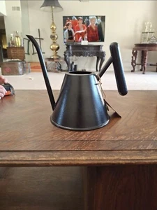 Watering Can - Picture 1 of 3